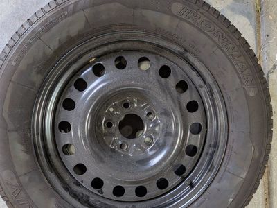 LIke New 235 65R17 104H Ironman RB-SUV w/rim