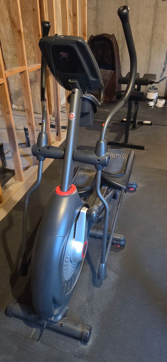 Schwinn 430 Elliptical
