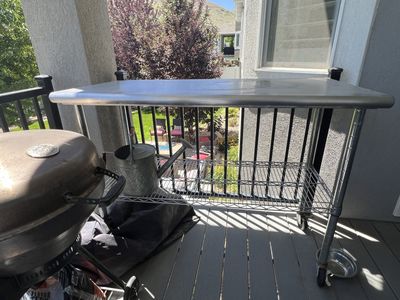 Stainless steel prep table