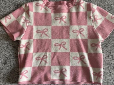 Dreamers by Debut Pink and White Checkerboard Bow crop Short Sleeve Knit Sweater Size S