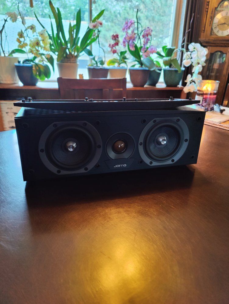 Jamo S 83 CEN Black 2-Way Bass Reflex Center Channel Speaker - Home Audio