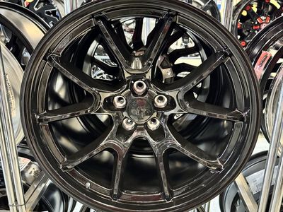 Model F010 20x11 gloss black wheels