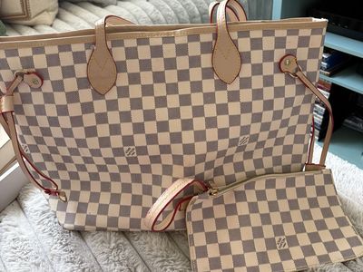 Faux Louis Vuitton