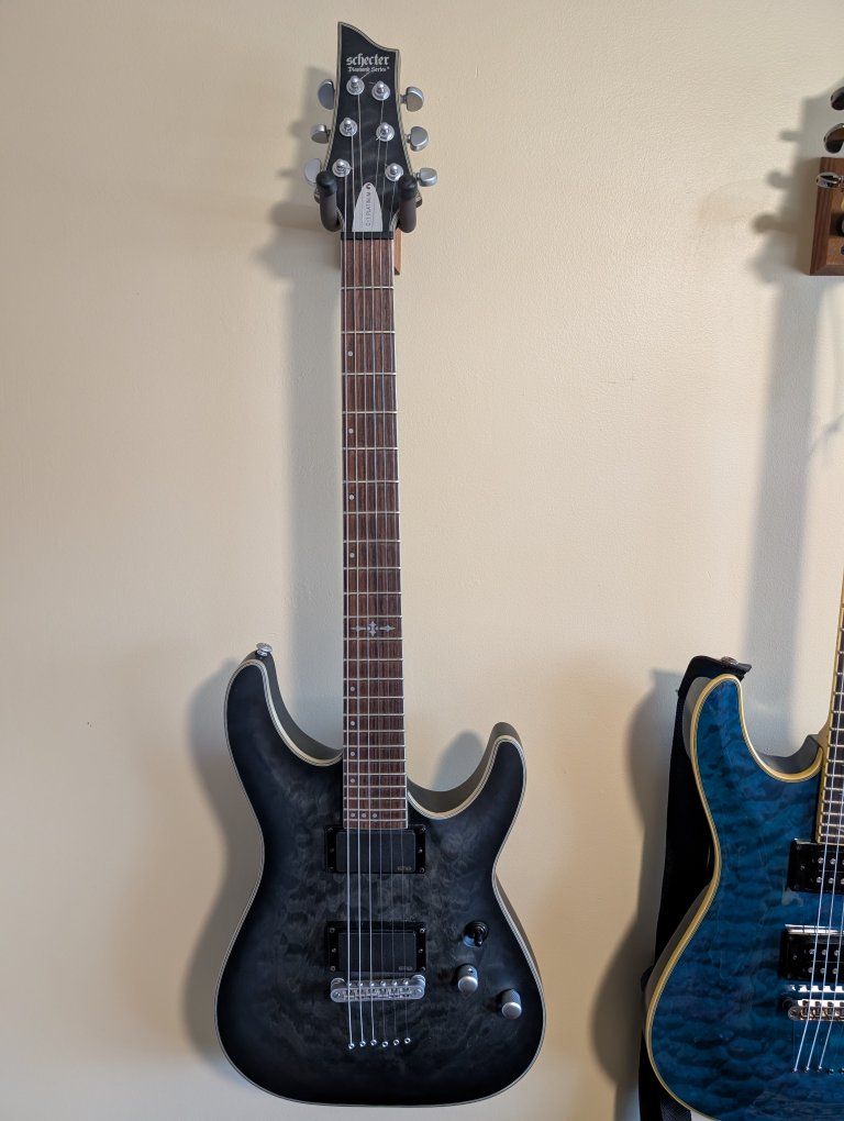 Schecter C1 Platinum ; Translucent Black