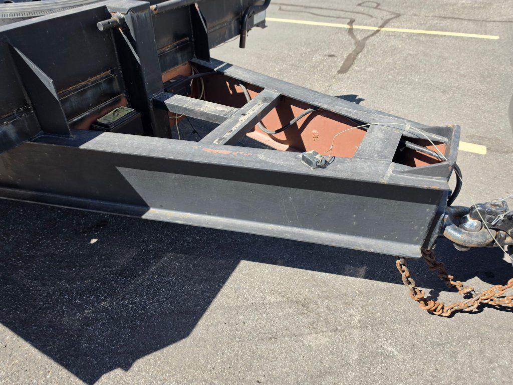 Main image 8
