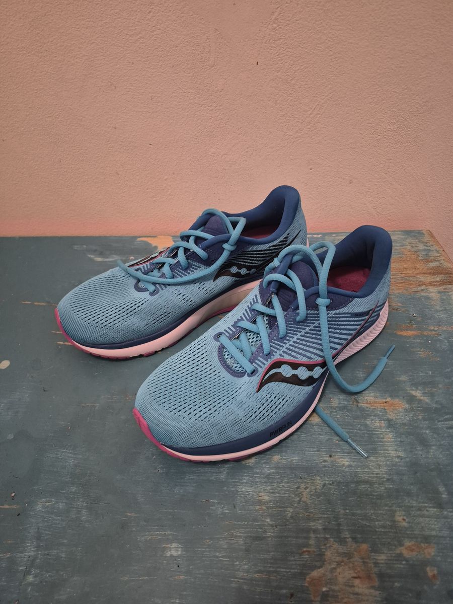 Saucony Womens Guide 14 Running Shoe Sz. 10