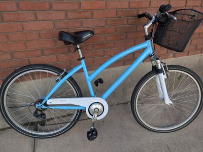 Cruiser bike with Front Basket