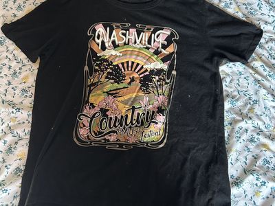 Nashville black tee