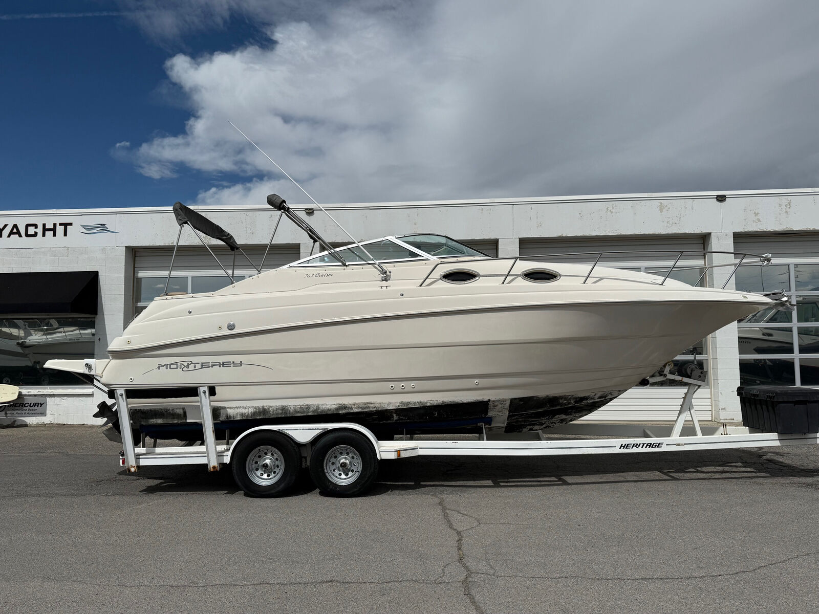 1999 26' Monterey 262 Cruiser