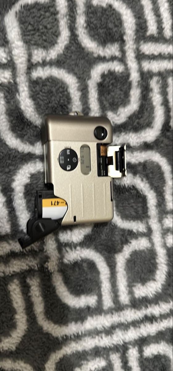 Vintage APS Film Camera - Fujifilm TIARA Silver/Gold Compact Point and Shoot