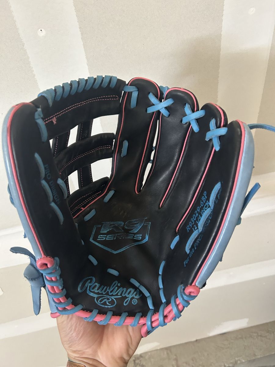 Rawlings R9 Series 12.75" softball glove