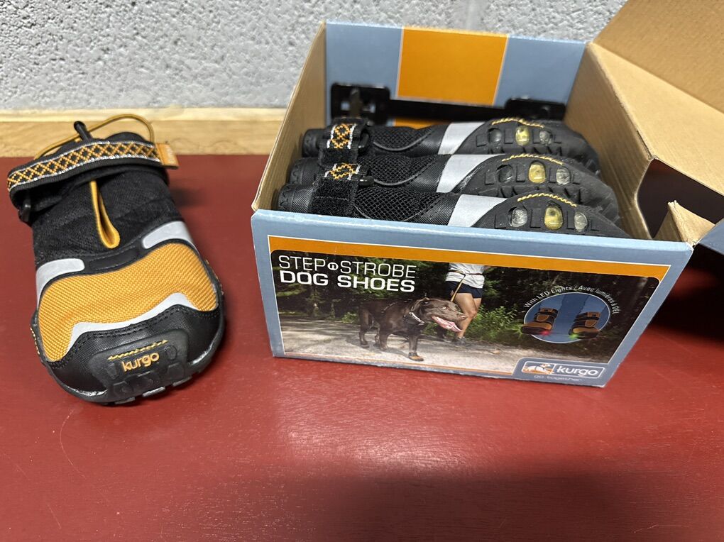 XL Kurgo Dog Shoes