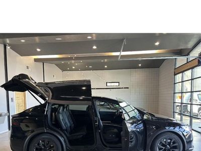 2023 Tesla Model X Long Range