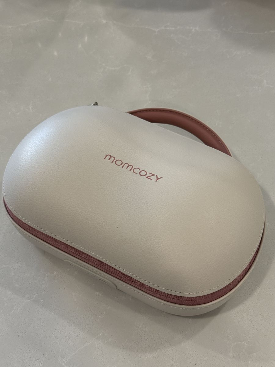 Momcozy Air 1 Wearable Breast Pump with Wireless Charging Case – Excellent Condition