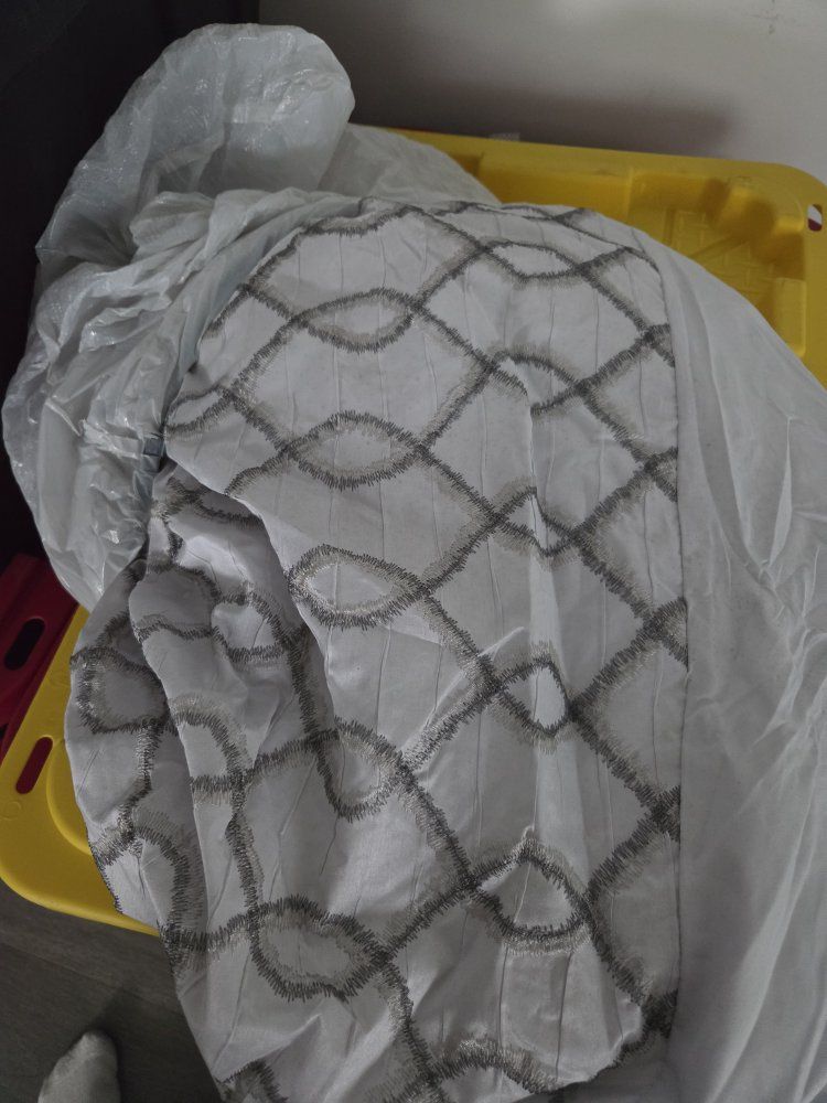 White & Gray Geometric duvet cover king size