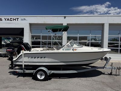 2001 17' Bayliner Trophy 1700 Bowrider