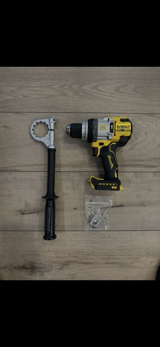 DeWalt 20V MAX XR Brushless Hammer Drill with Side Handle and Belt Clip DCD1007