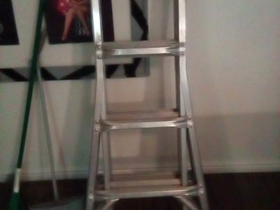 18 ft Gorilla Ladder Aluminum 300lb Load Capacity Multi-Position Ladder