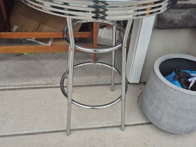 Retro Chrome & White Round Bar Table - High-Top Pub Table for Kitchen/Game Room