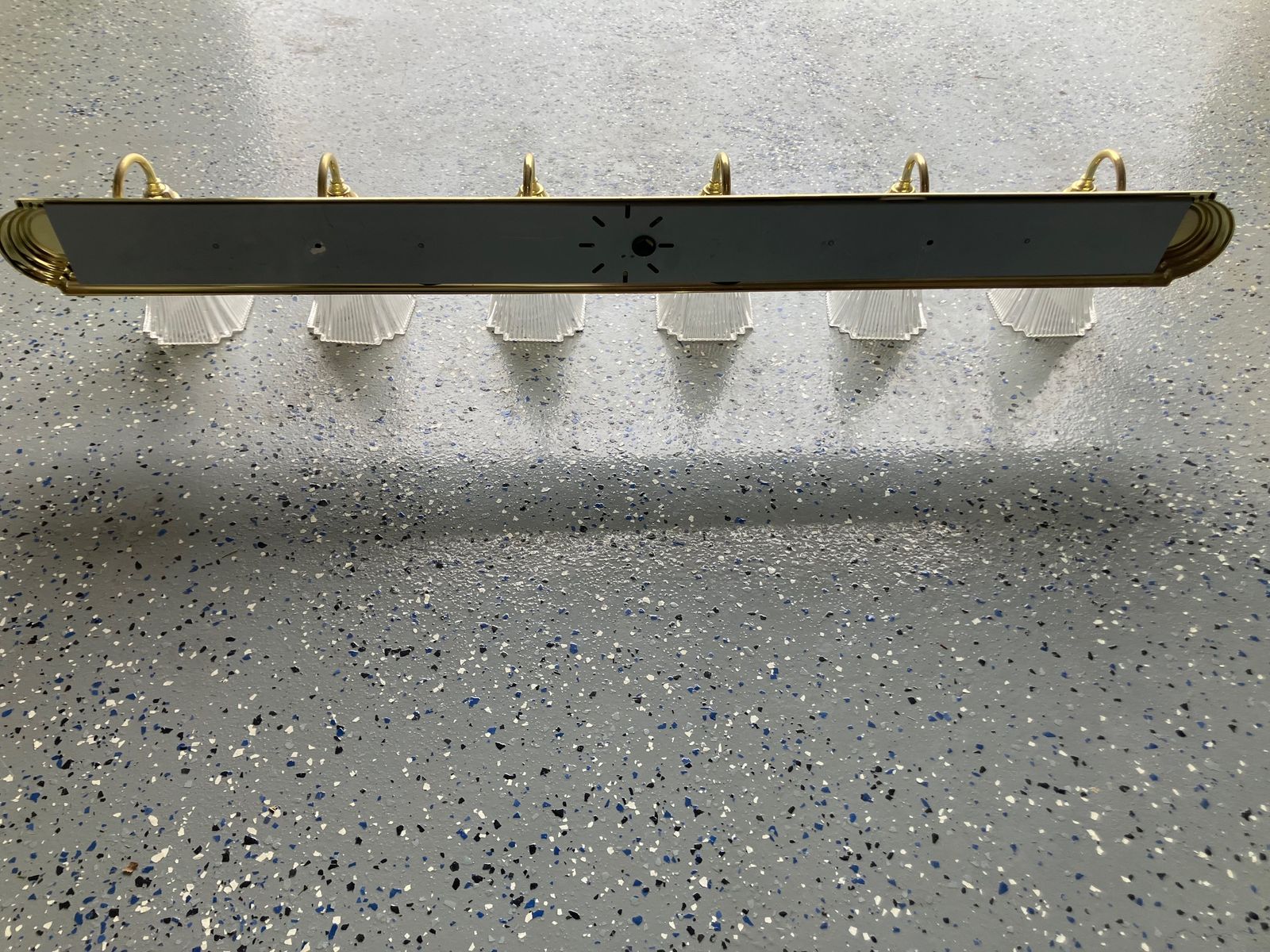 Main image 5