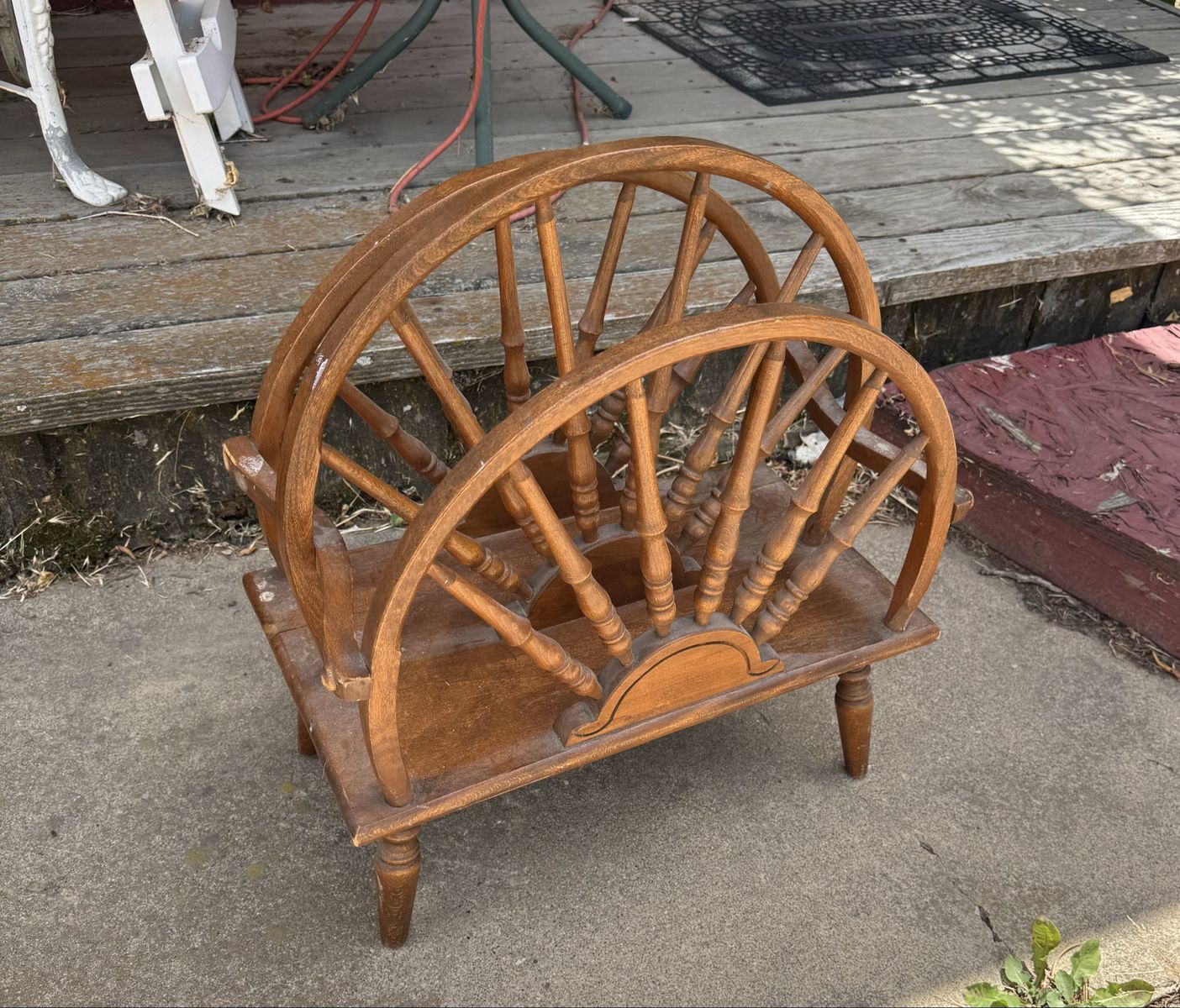 Vintage Wooden Wagon Wheel Magazine Rack or End Table Organizer, Decorative Storage
