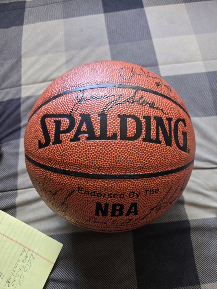 Spalding NBA Endorsed Autographed Basketball - Collectible Memorabilia