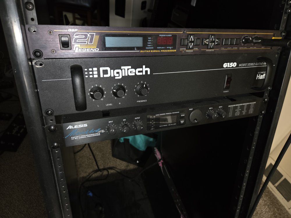 Alesis Midiverb 4 18-Bit Digital Effects Processor & DigiTech G150 Guitar Amplifier