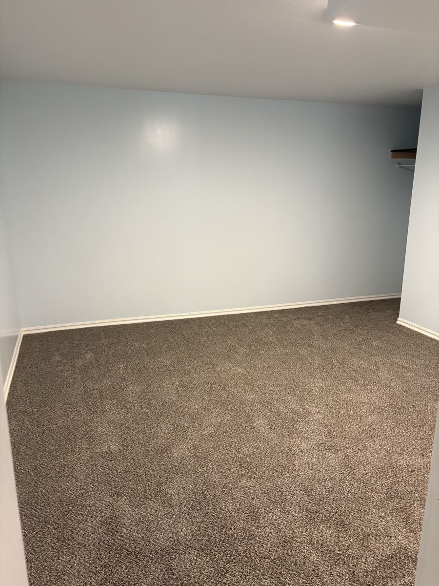 Main image 12