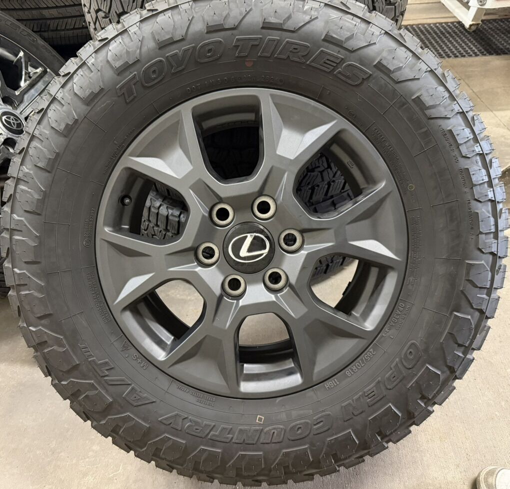 18in Lexus Wheels/Tires