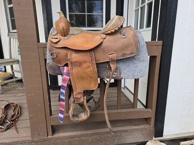 Tack for sale!