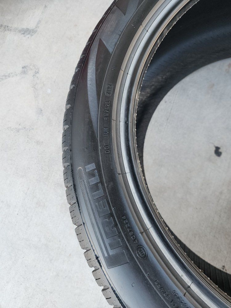 275/45R21 Brand new Pirelli (just 1)