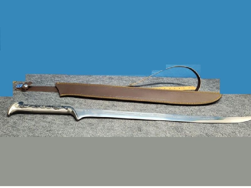 myhometownauction.com - May 5 & 6 and May 12 & 14: Knives and Swords Auctions (My Hometown Auctions)