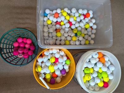 Excellent condition golf balls $4 per dozen