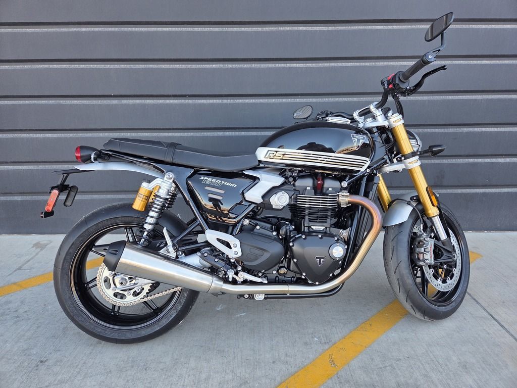 2026 Triumph Speed Twin 1200 RS Sapphire Black