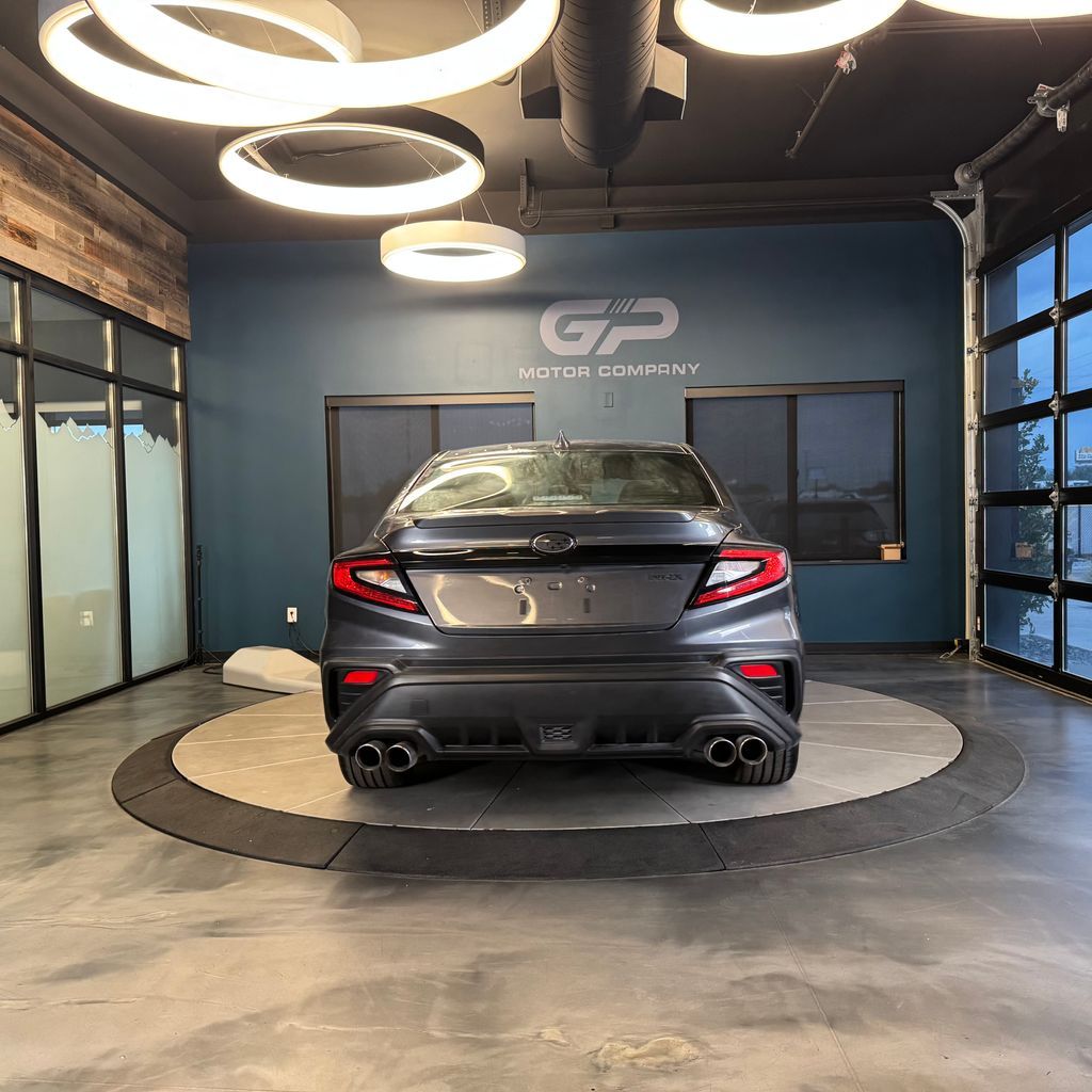Main image 4
