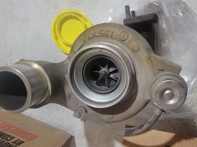 Stock exhaust manifold and turbo-Dodge 5.9 Cummins 2003 3rd gen.