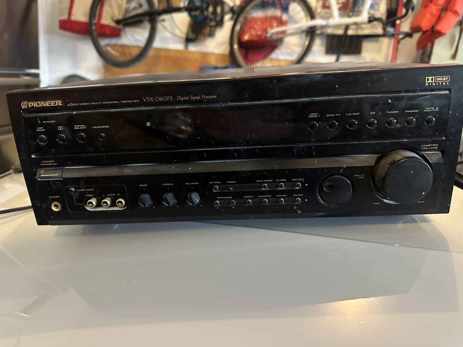 Vintage Pioneer VSX-D607S audio/video multi-channel receiver