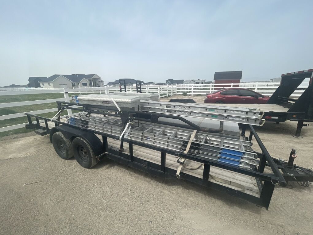 32' Werner Extension Ladders