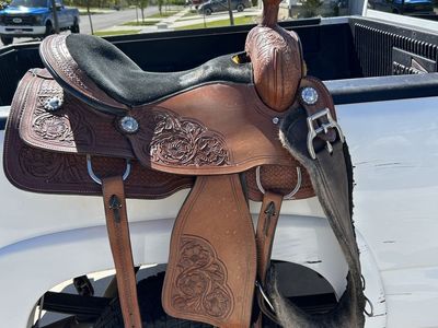 Western saddle