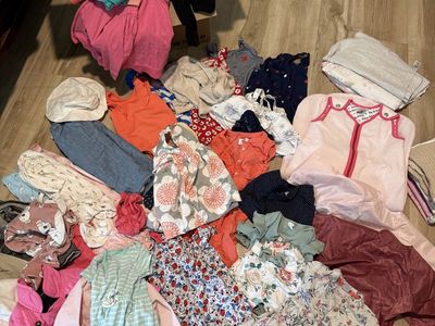 Tons of Baby clothes!