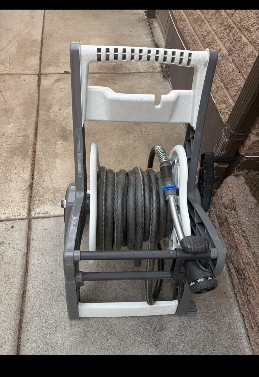 Suncast Hosemobile 175 ft. Wheeled Hose Reel Cart