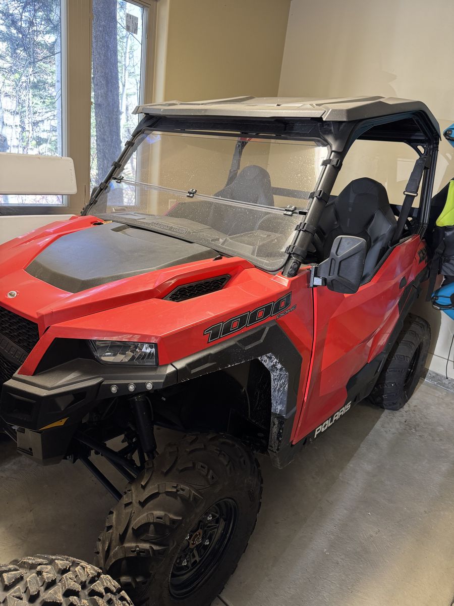 2016 Polaris General 1000cc 532 Miles. Crazy Low Miles
