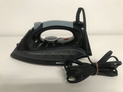 Brentwood - Steam Iron