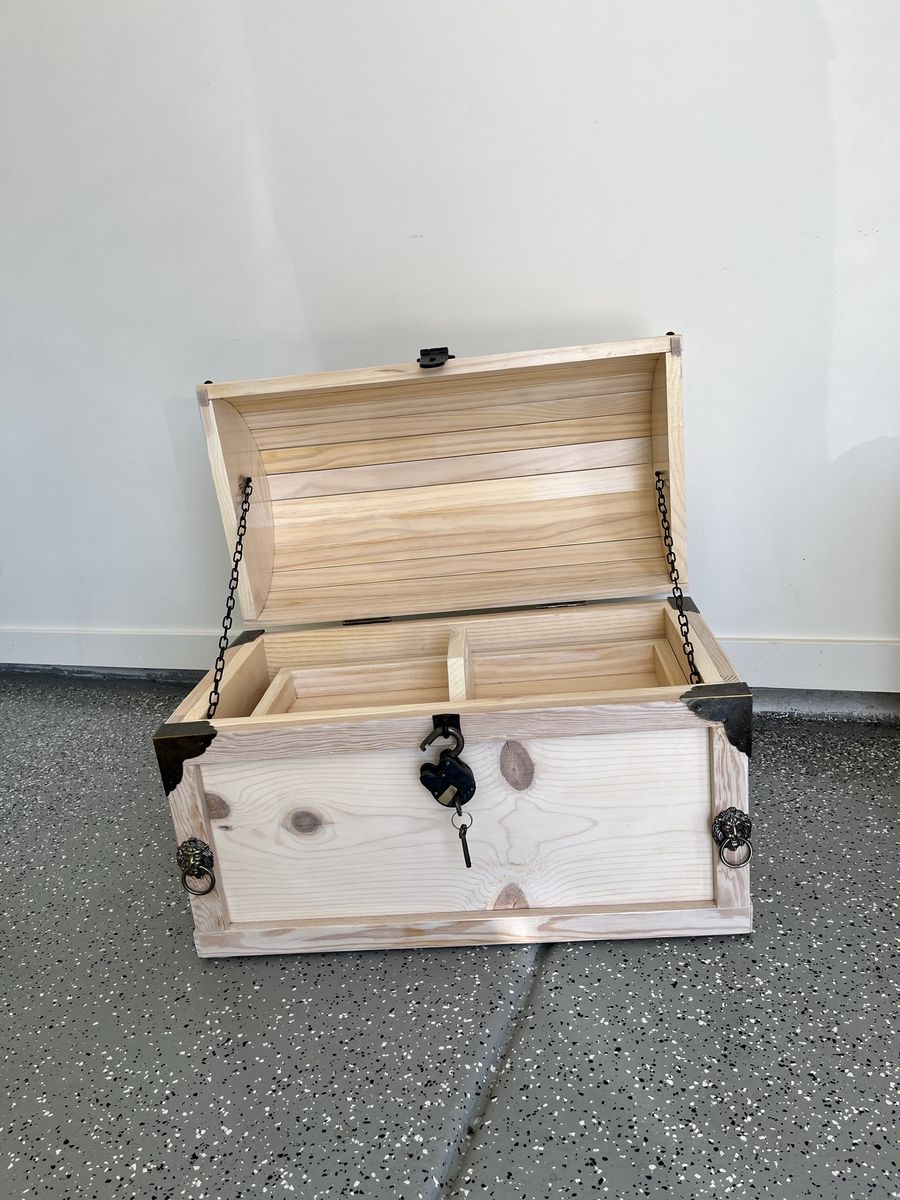 Main image 4