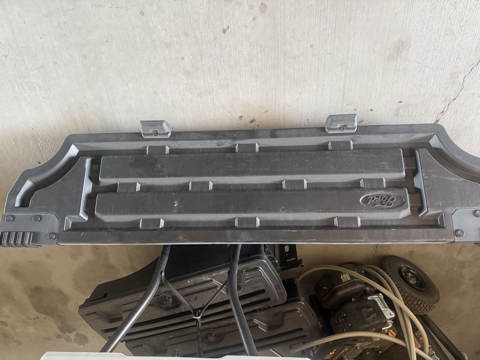 OEM Ford bed separator