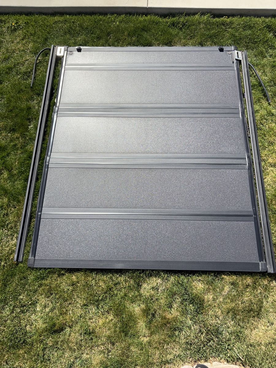 Back Flip Tonneau Cover