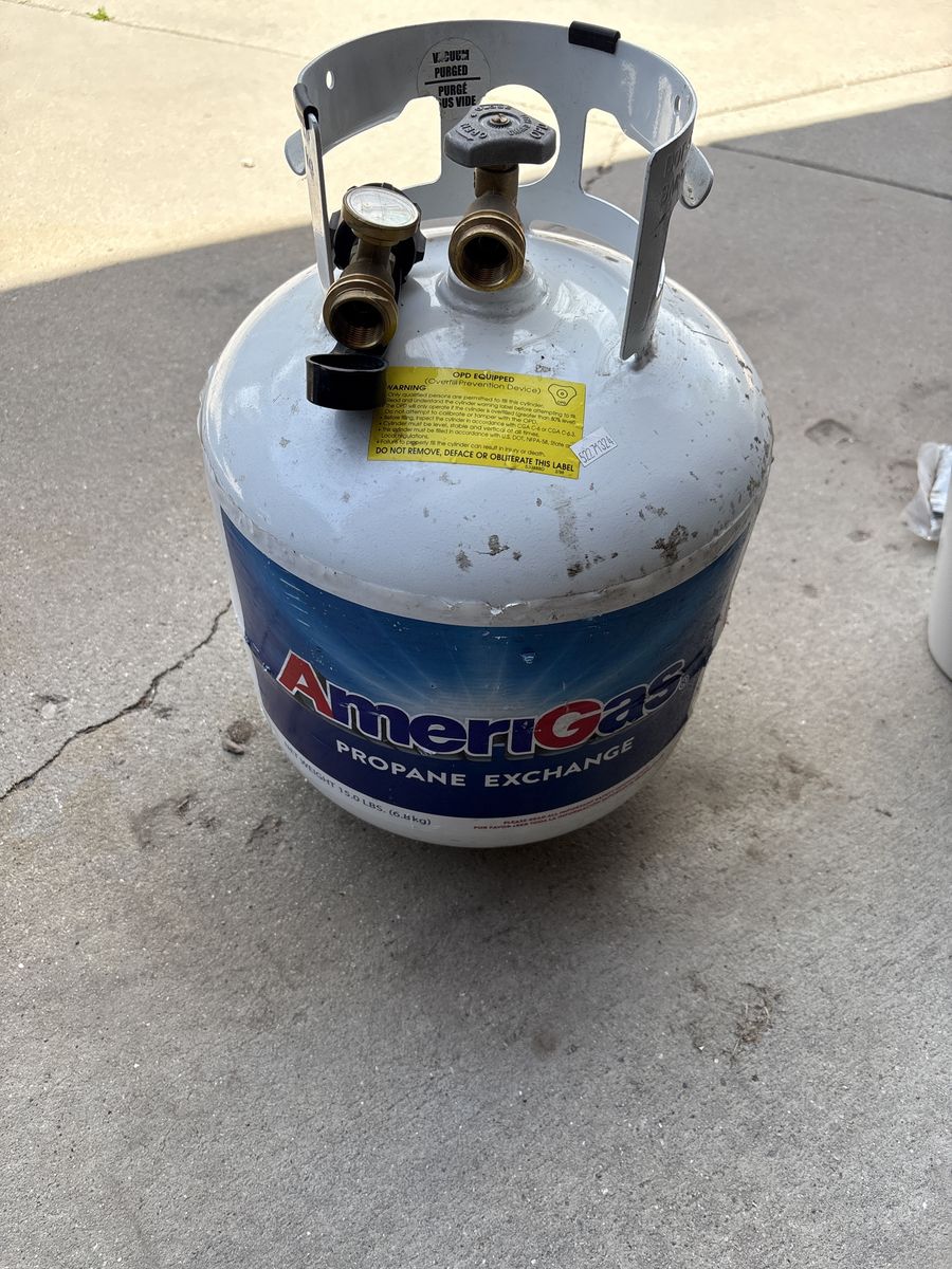 AmeriGas Propane Exchange Tank - 15lb (6.8kg) OPD Equipped - Vacuum Purged