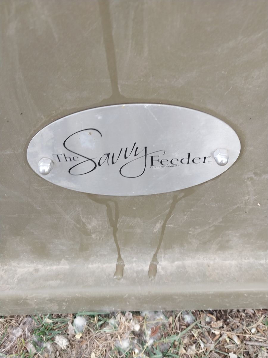 The Savvy Slow Feeder