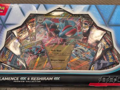 Salamence ex & Reshiram ex Premium Collection