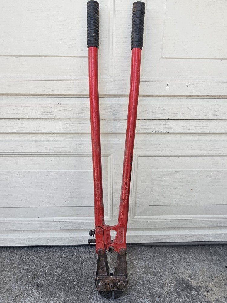 Pittsburgh 900 36" bolt cutters